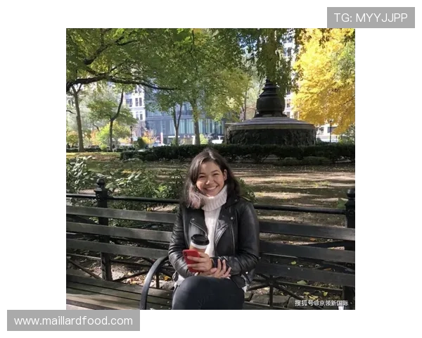 周娜专访：从绿茵场到人生舞台的足球旅程回顾与展望