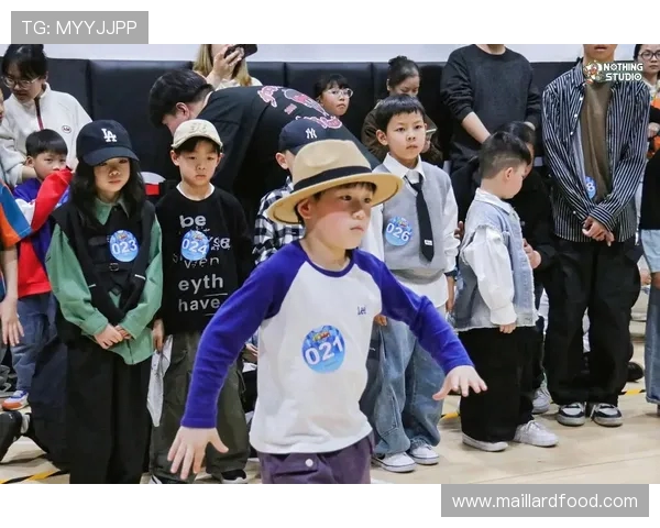 成都街舞队与杭州街舞队赛后复盘力量对决精彩瞬间回顾与分析