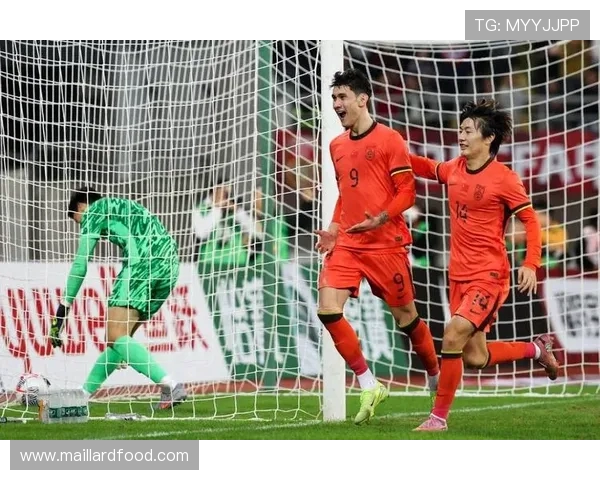 乌兹别克与泰国国际赛精彩对决展现足球魅力与实力较量