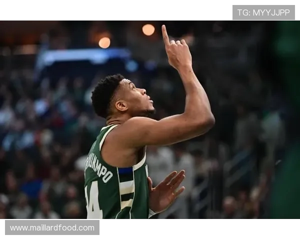 文班亚马首场比赛表现抢眼五次盖帽并成功隔扣字母哥引发广泛讨论 文班亚马首场比赛表现抢眼五次盖帽并成功隔扣字母哥引发广泛讨论