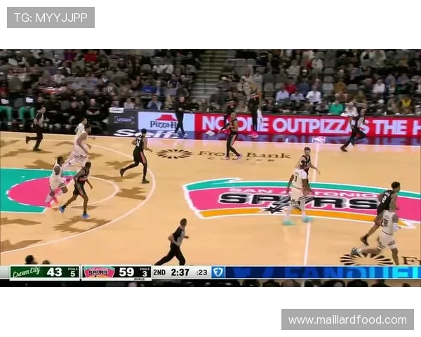 马刺对阵雄鹿精彩直播视频全景回放尽在这里不容错过