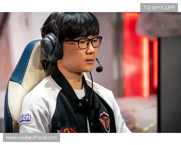 RNG在精英赛积分榜中以60分稳居第一位置展现强劲实力